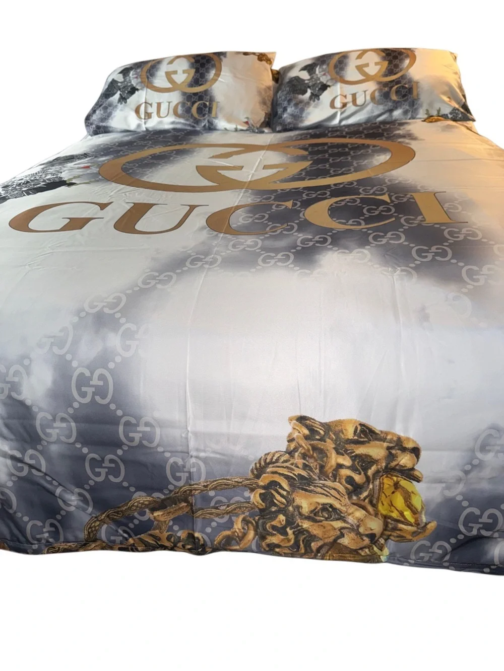 The Unbranded Brand queen size
